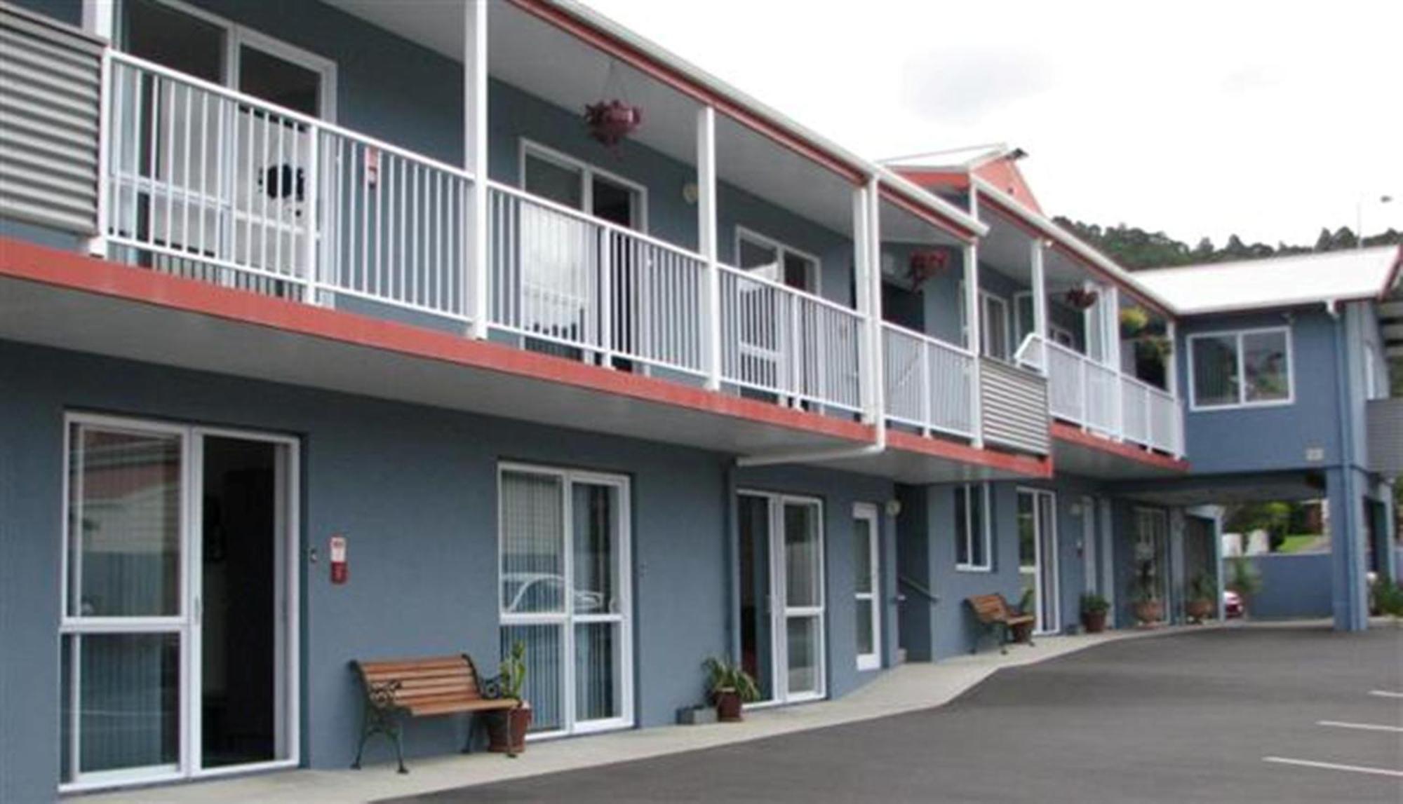 פאנגאריי Avenue Heights Motel מראה חיצוני תמונה