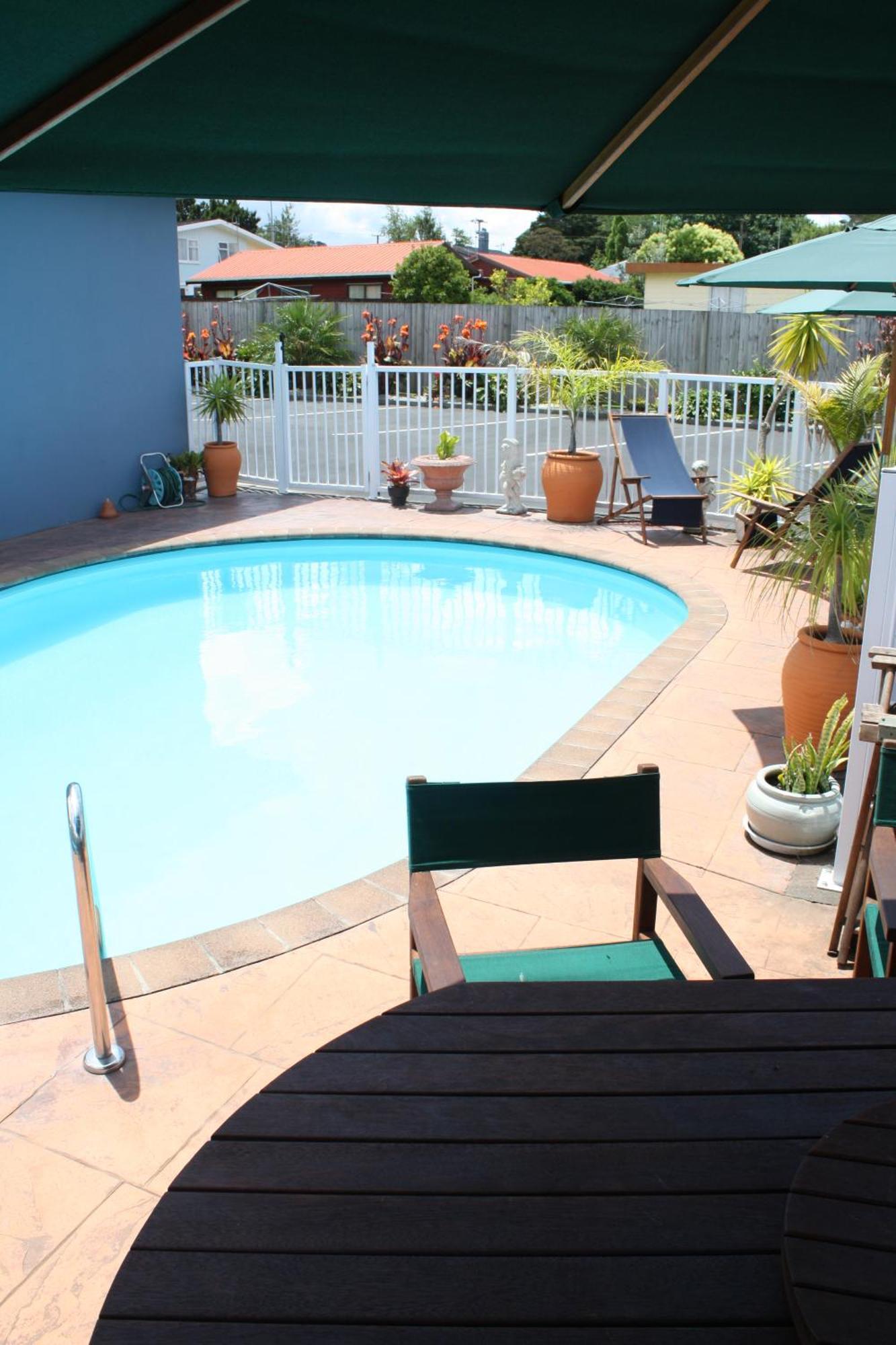 פאנגאריי Avenue Heights Motel מראה חיצוני תמונה